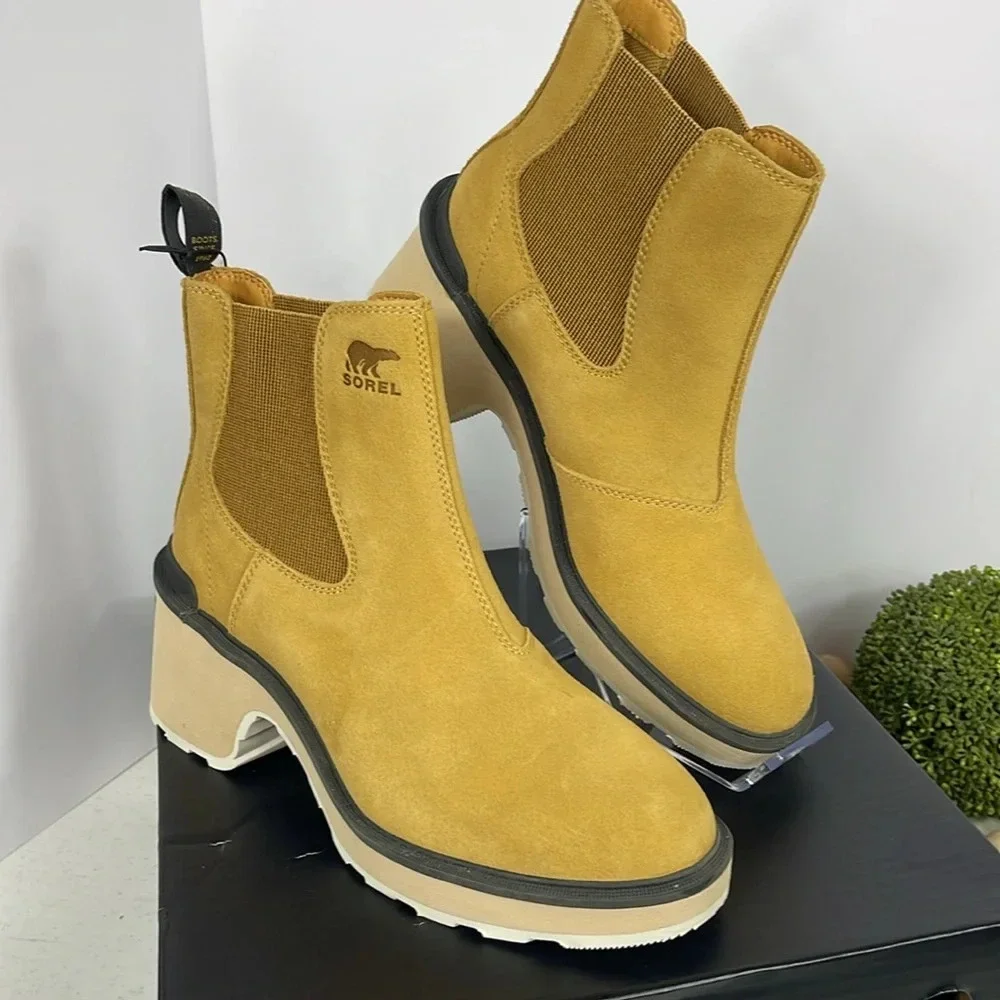 Sorel Hi Line Chelsea Heels Boots Booties Sz 10 Color/ Geo Yellow Jet